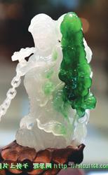 怎样采集翡翠原石翡翠玉雕：脆皮烤鸭(图)  第3张