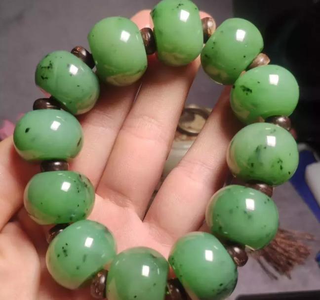 如何鉴定翡翠珠宝了解各种碧玉的优缺点  第14张