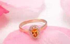 翡翠手镯戴黄最值钱的五种碧玺  第5张