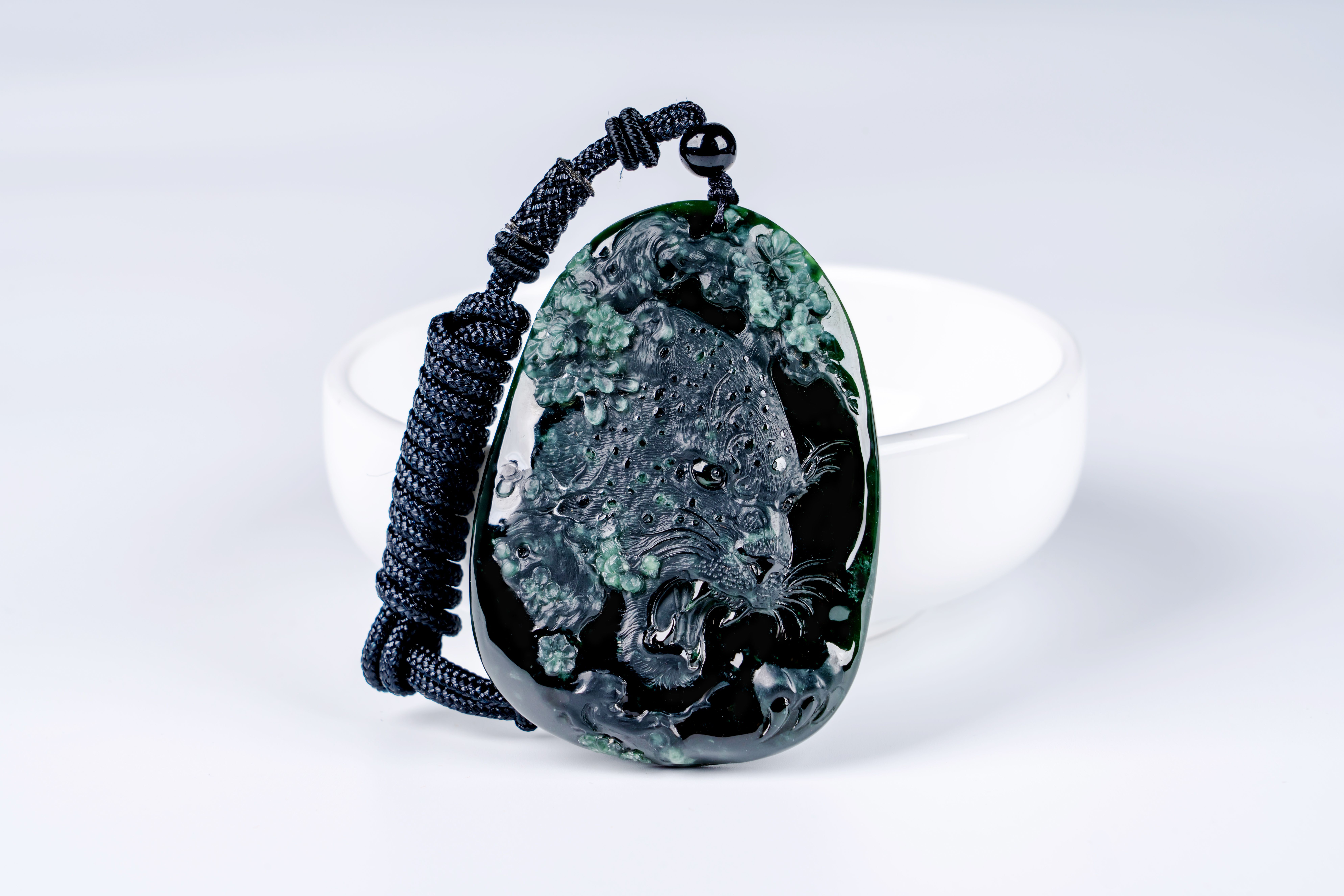 墨翠除了黑乎乎的，没什么特点？该怎么鉴定好坏？  第2张