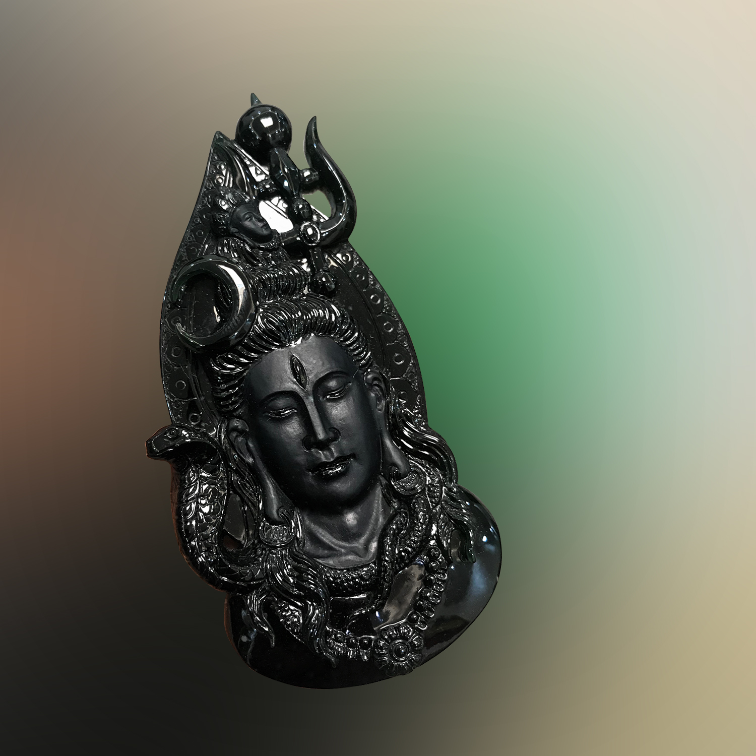 墨翠除了黑乎乎的，没什么特点？该怎么鉴定好坏？  第4张