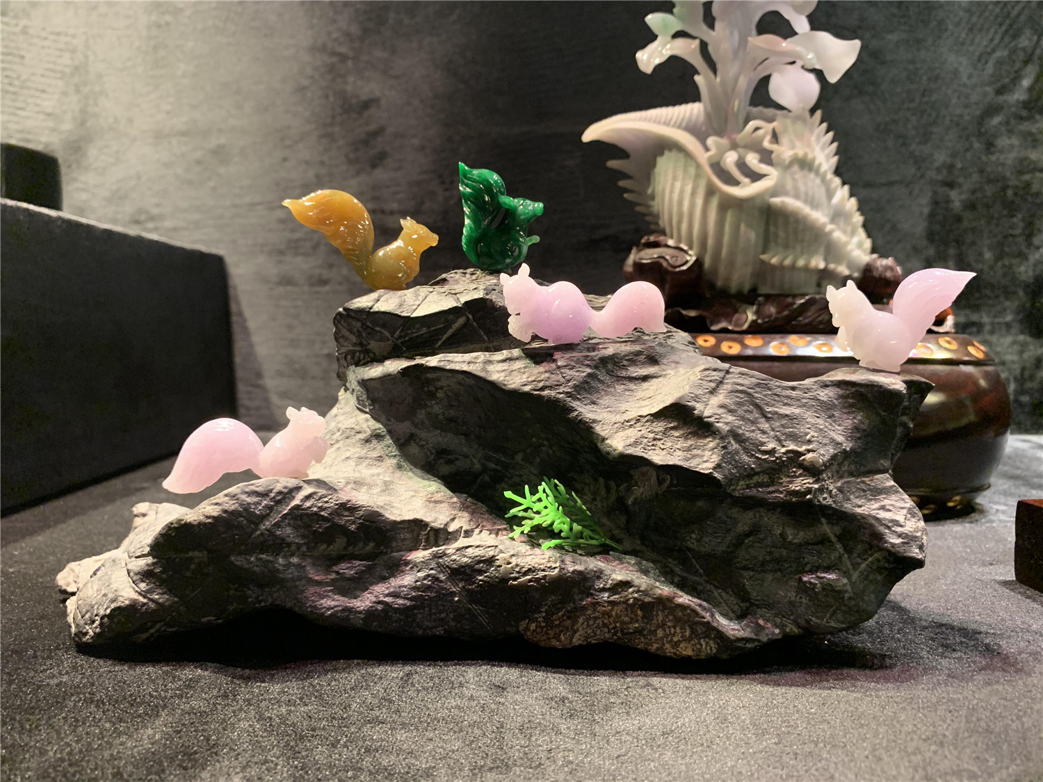 翡翠戒指价钱宁买绝，不买缺，翡翠收藏就这么绝  第7张