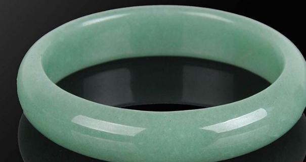 东陵玉手镯值不值得买？东陵玉手镯好吗？  第3张