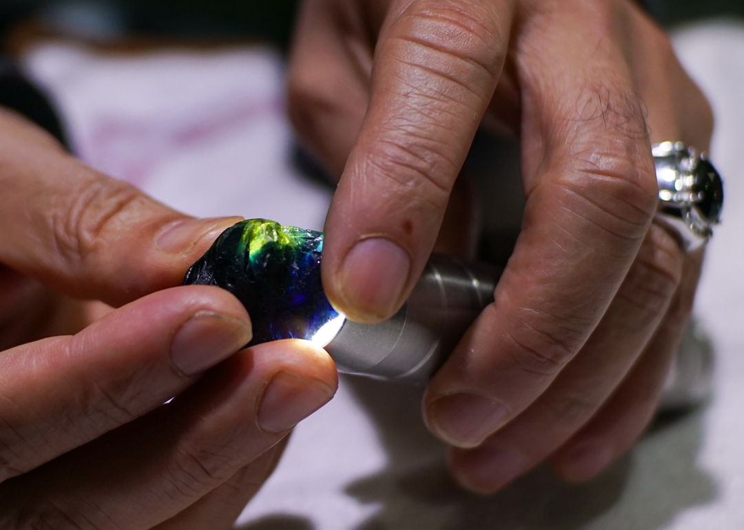 蓝宝石有多珍贵，每块原石都价值数万元到数十万元  第5张