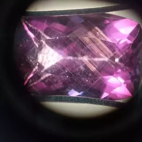 哪种绿翡翠手镯好如果矿物会说话——尖晶石  第16张