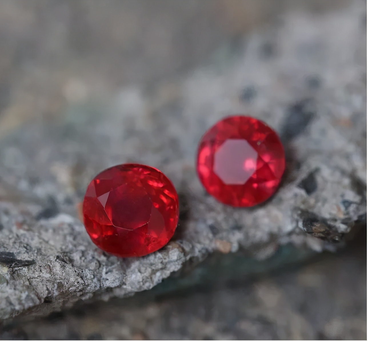 红色尖晶石：低调的“霸主”  第22张