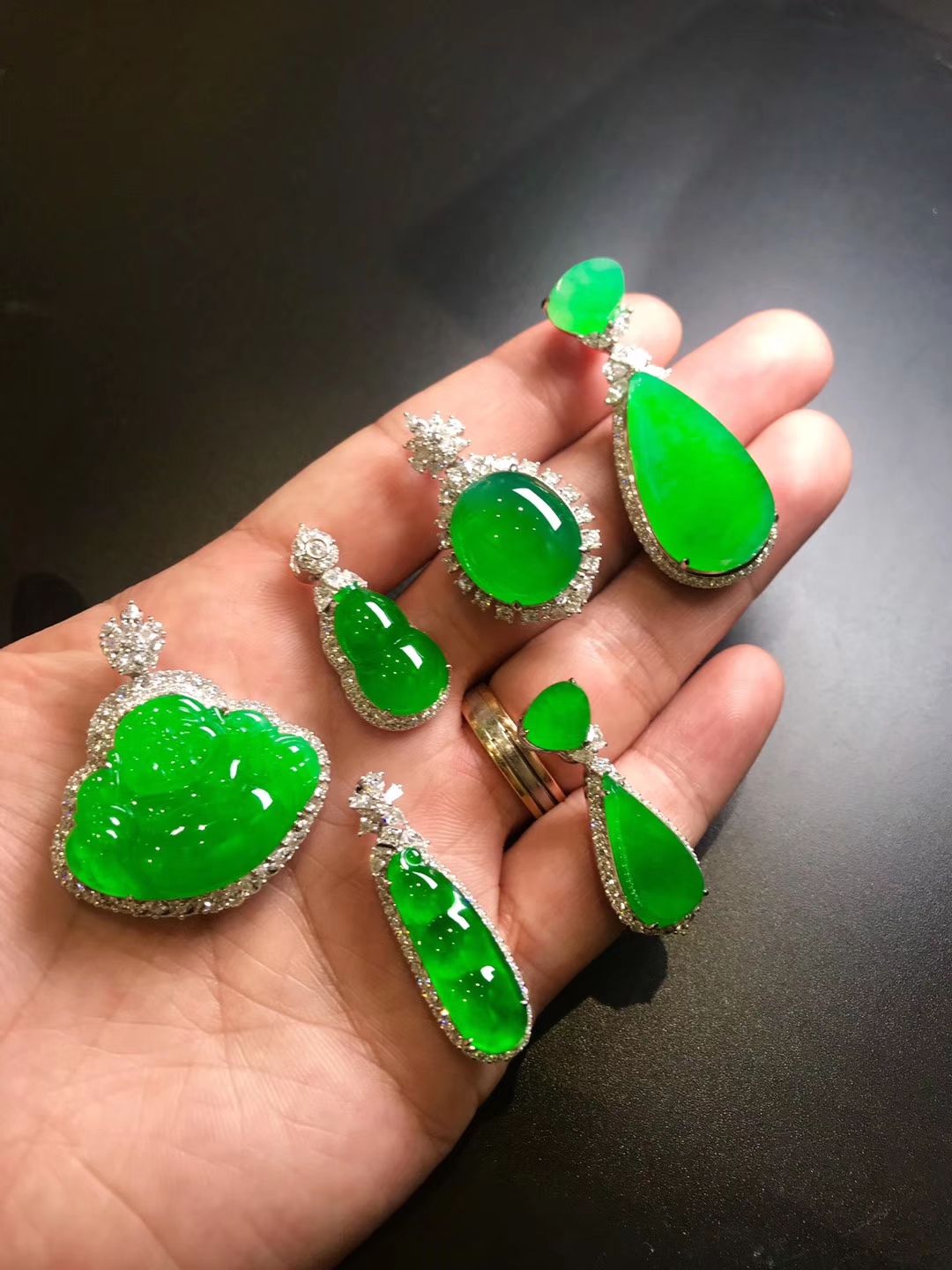 翡翠是如何定价的？  第5张