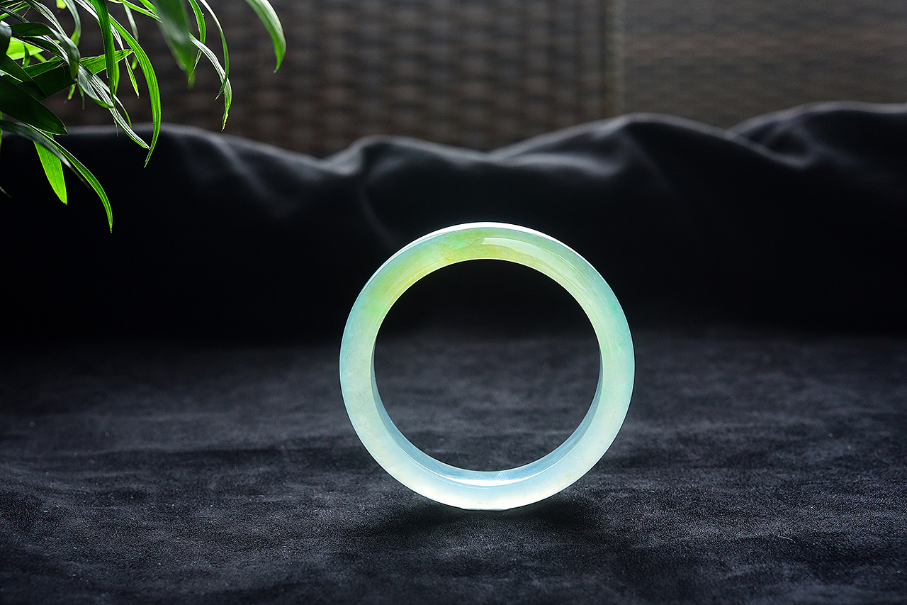 翡翠究竟是投资还是收藏？弄懂这个问题再购买翡翠，一定不吃亏  第8张