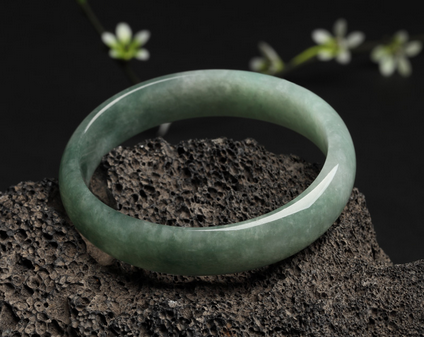 翡翠毛料一般什么价格你的手镯价值有多高？最先看的不是种水色而是它！  第10张