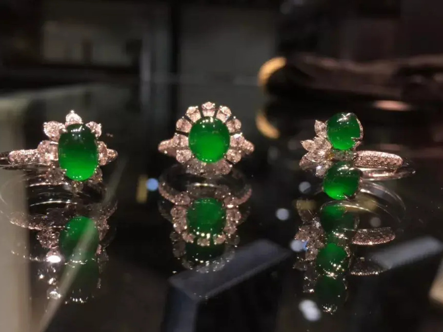 五年内，翡翠市场最具收藏价值的4件翡翠  第6张