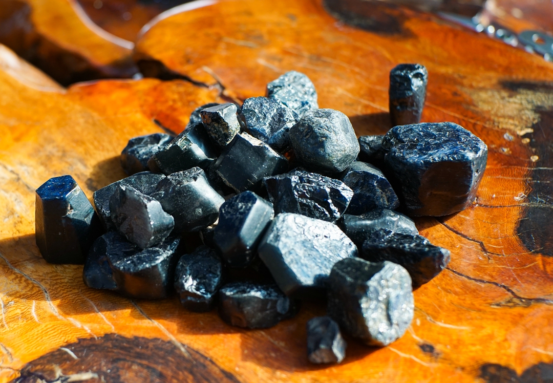 蓝宝石有多珍贵，每块原石都价值数万元到数十万元  第7张