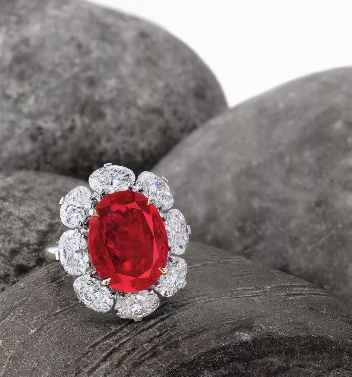 红色尖晶石：低调的“霸主”  第24张