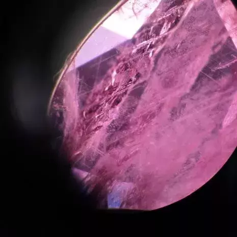 哪种绿翡翠手镯好如果矿物会说话——尖晶石  第13张