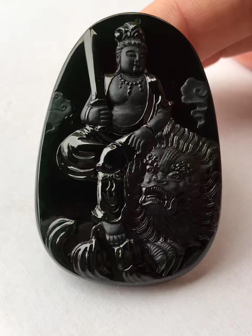 这黑乎乎的东西可能价值不菲——墨翠  第6张