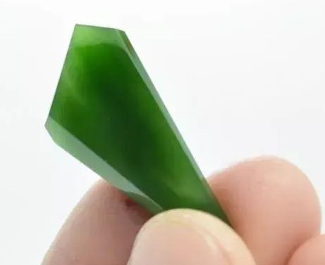 碧玉的五大门派：最贵的公斤几十万，最便宜的一块几百块  第9张