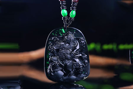 西安 翡翠手镯毛料墨翠真的越黑越好吗？  第1张