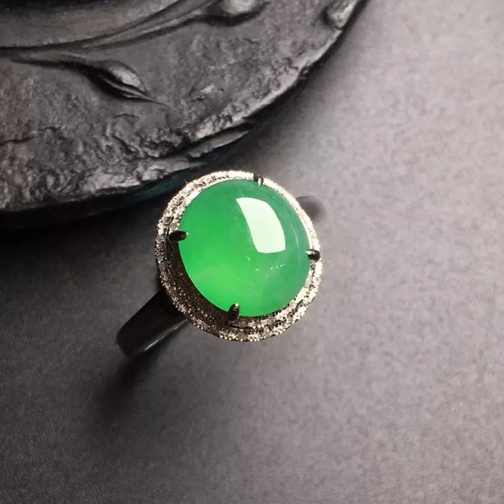 缅甸翡翠八大矿口翡翠的选购中的影响因素  第1张