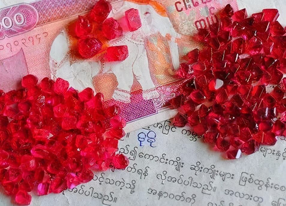 红色尖晶石：低调的“霸主”  第15张