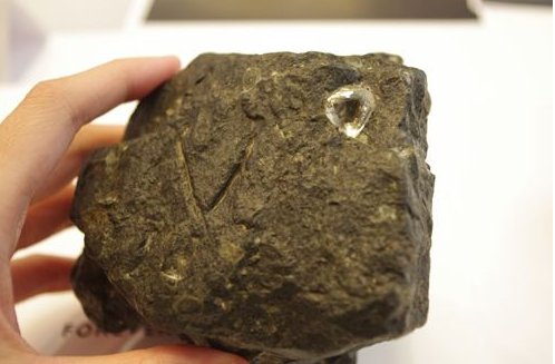 宝石绿翡翠金刚石在我国被应用了一千多年，那个时候大多西方还是蛮荒之地  第1张