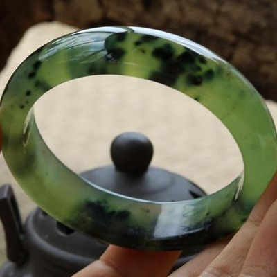 岫玉的鉴别方法  第6张