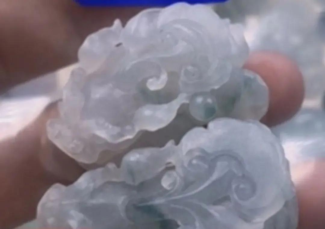 怎样鉴别玉石ab货翡翠还能这么玩：赌毛货你玩过吗？  第9张