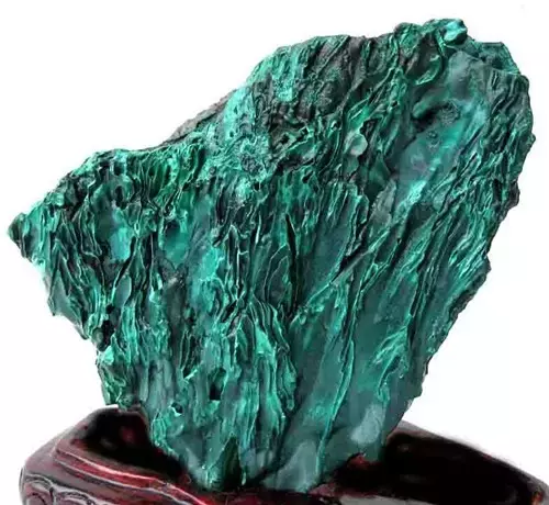 十大极品的翡翠摆件这么美的孔雀石你见过吗？太迷人了！  第21张