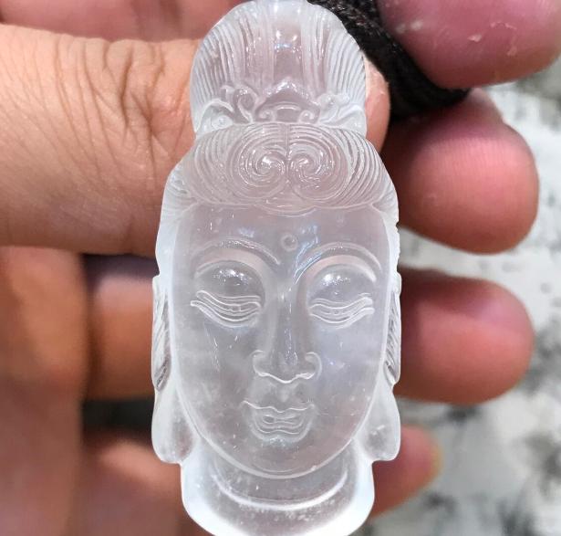 绿色翡翠玉值多少钱你知道什么是水沫玉吗？水沫玉和翡翠的区别是什么？  第1张