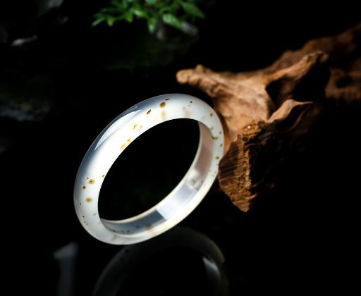 绿色翡翠玉值多少钱你知道什么是水沫玉吗？水沫玉和翡翠的区别是什么？  第2张