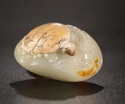 翡翠镯老心料的价格行家买和田玉的七大定律！  第11张