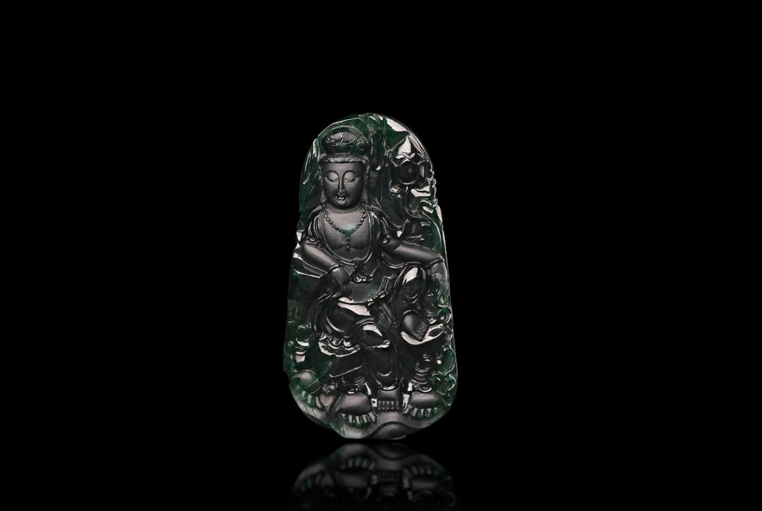 珠宝收藏 | 墨翠就是纯黑色的翡翠？  第1张