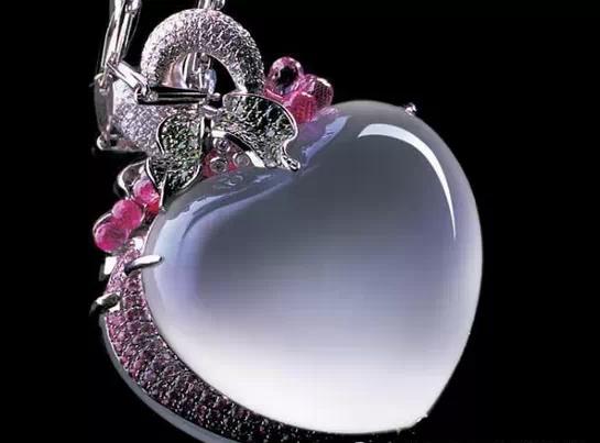 翡翠并不是越贵越有收藏价值，这3点才是关键  第2张