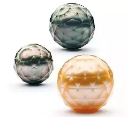 翡翠手镯像果冻珍珠的100种造型！不仅有圆的，还有爱心形、半圆形、像钻石的……  第2张