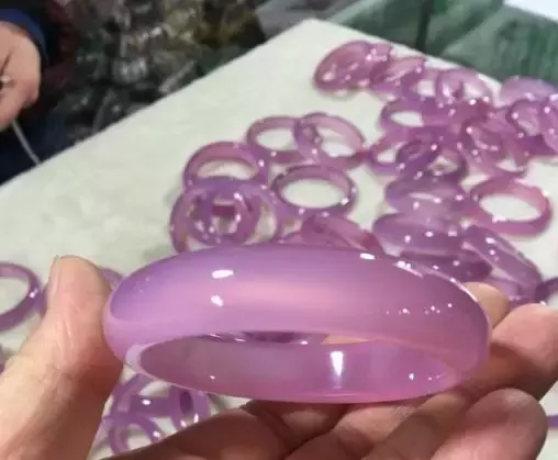 玉髓的真假鉴别  第1张