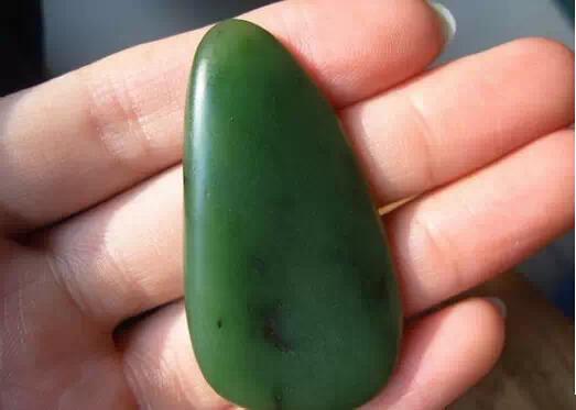 图辩几种碧玉，解开和田玉碧玉之秘！  第1张