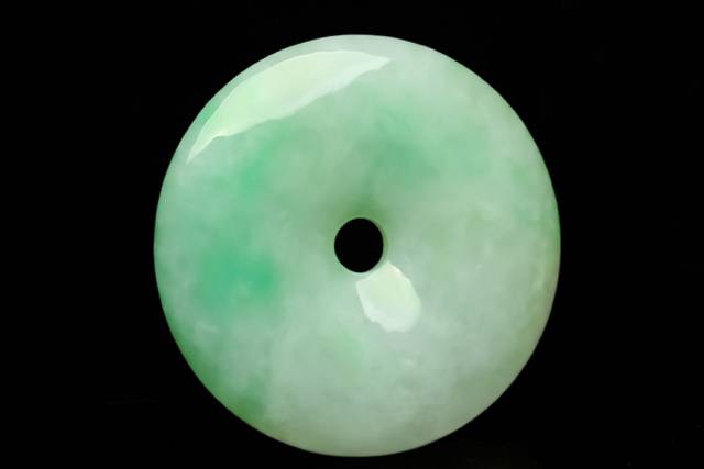 疯狂的玉石—翡翠，为何狂涨不停？  第5张