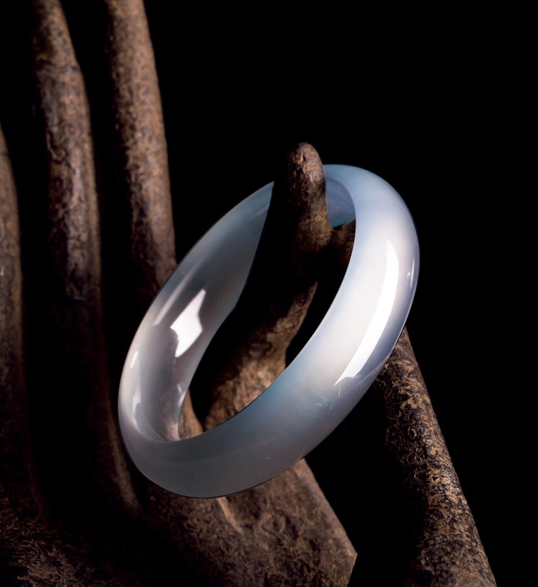 时间赋予的美丽矿藏——翡翠，有着怎样的档次级别，怎么去识别？  第8张