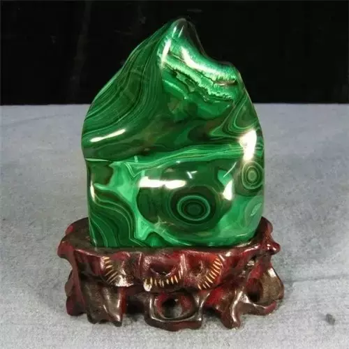 十大极品的翡翠摆件这么美的孔雀石你见过吗？太迷人了！  第17张