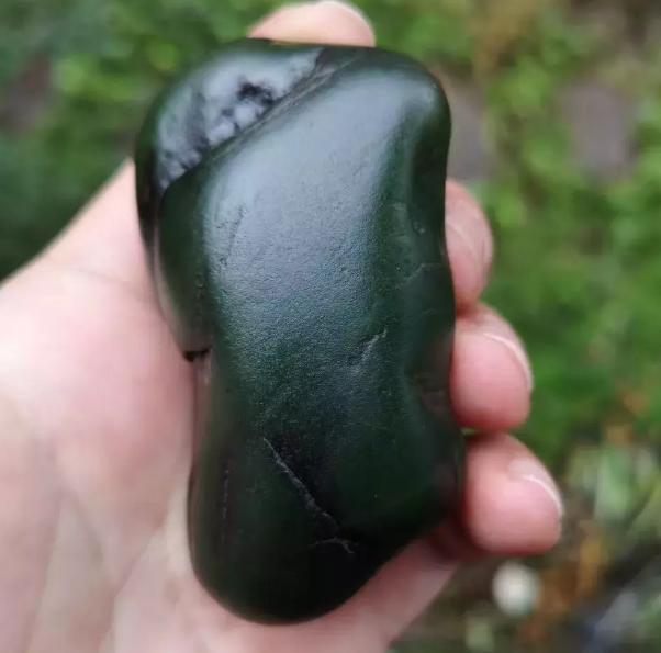 如何鉴定翡翠珠宝了解各种碧玉的优缺点  第3张