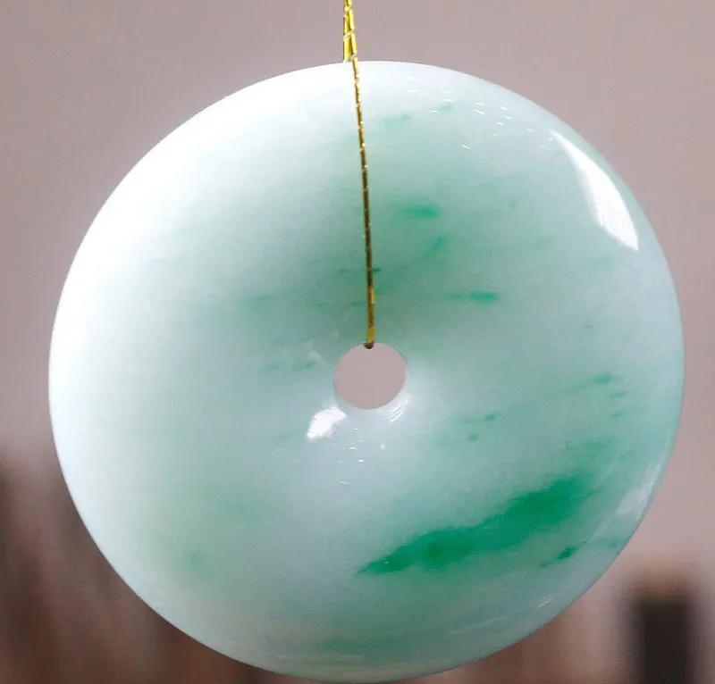 芙蓉种翡翠属于什么档次的翡翠呢？  第1张