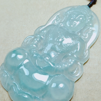 翡翠的糯种和冰种转型时刻关键，翡翠行业路在何方  第3张