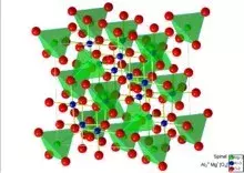 哪种绿翡翠手镯好如果矿物会说话——尖晶石  第8张