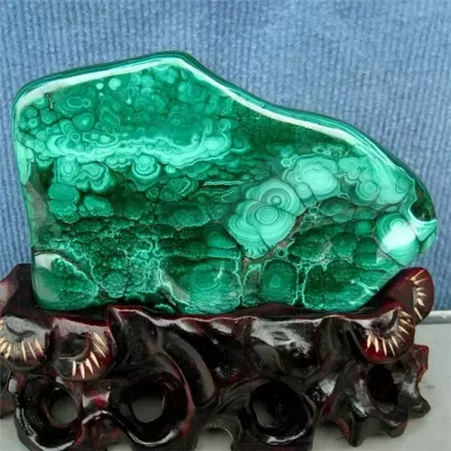 十大极品的翡翠摆件这么美的孔雀石你见过吗？太迷人了！  第19张