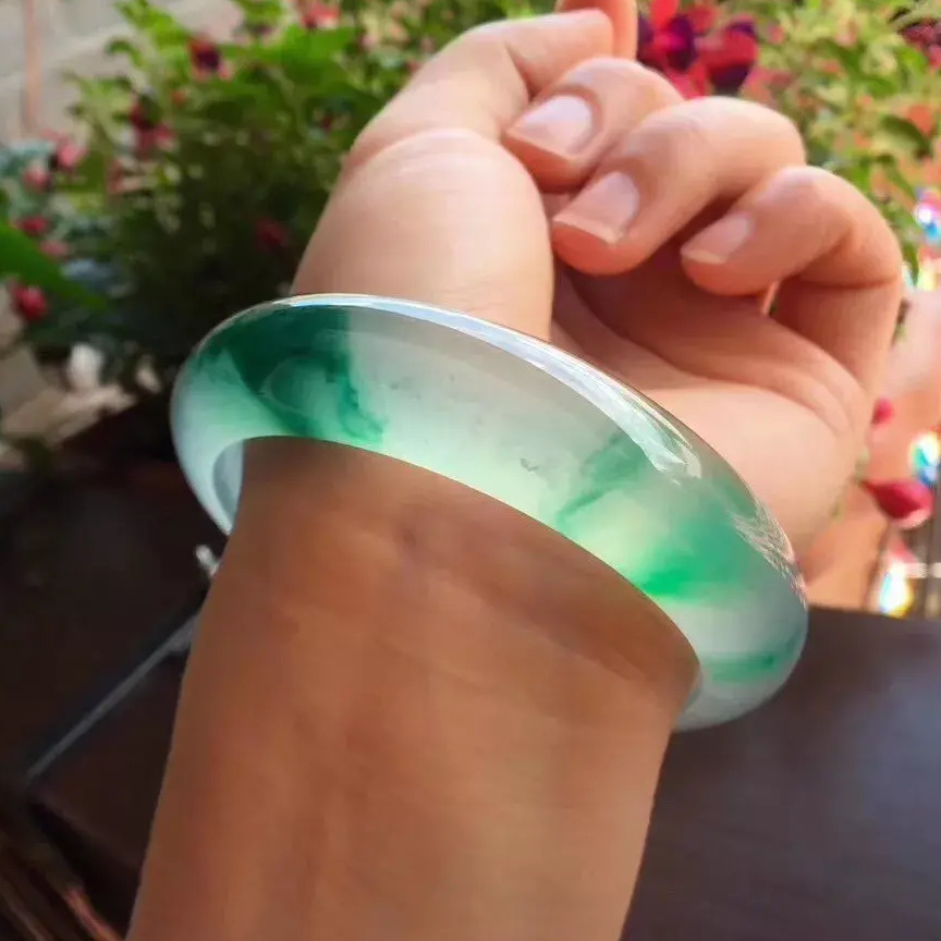 五年内，翡翠市场最具收藏价值的4件翡翠  第12张