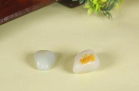 翡翠镯老心料的价格行家买和田玉的七大定律！  第4张