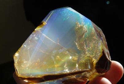 猫眼石蕴意功效？神秘宝石金绿猫眼的辨伪。  第4张