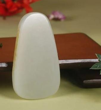 翡翠镯老心料的价格行家买和田玉的七大定律！  第3张