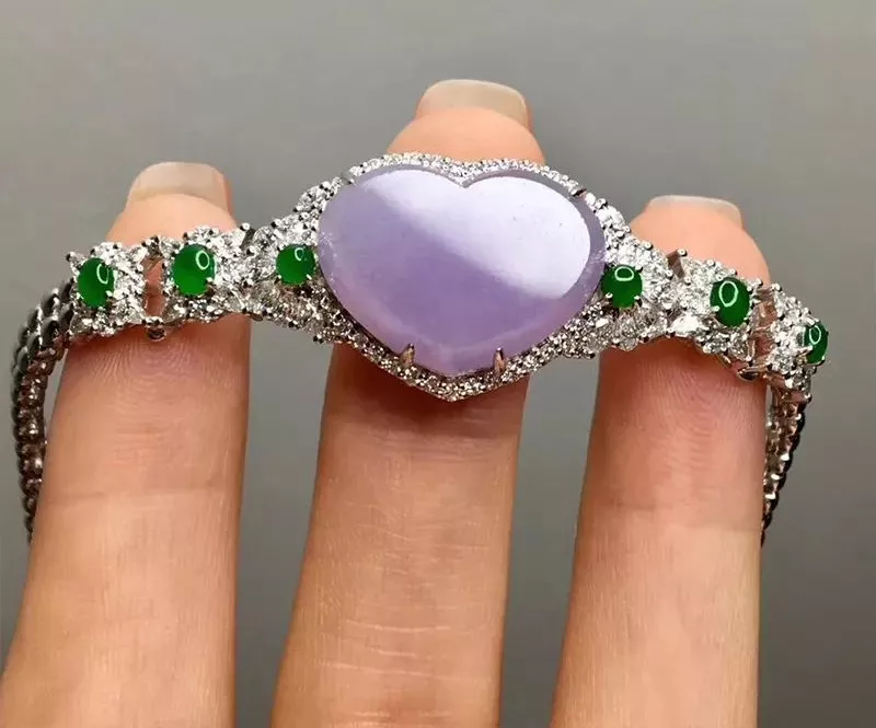 五年内，翡翠市场最具收藏价值的4件翡翠  第16张