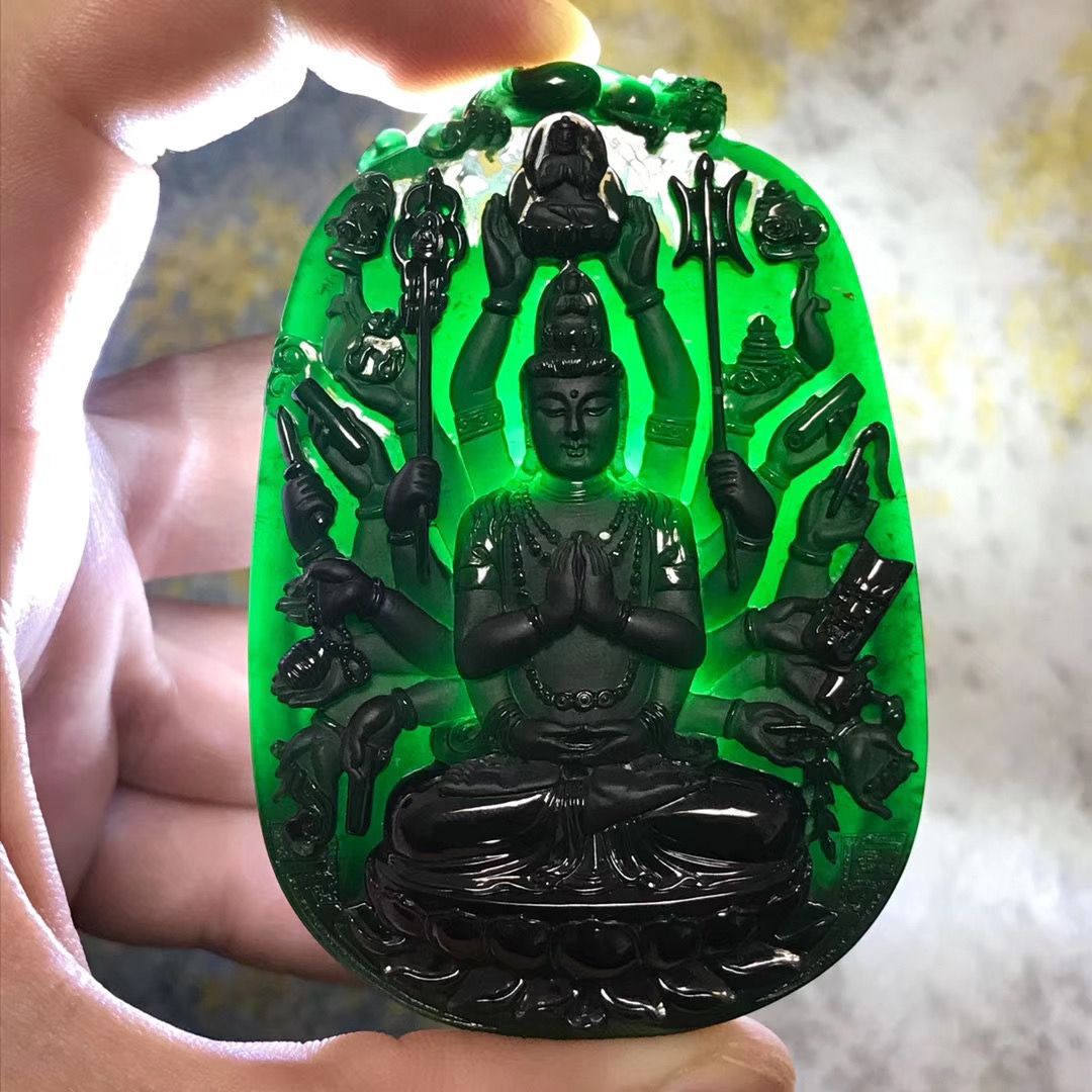 沉香翡翠挂件图片大全墨翠看上去一片漆黑,就不能用种、水、色来评价它了吗?墨翠看上去一片漆黑,就不能用种、水、色来评价它了吗? 第7张