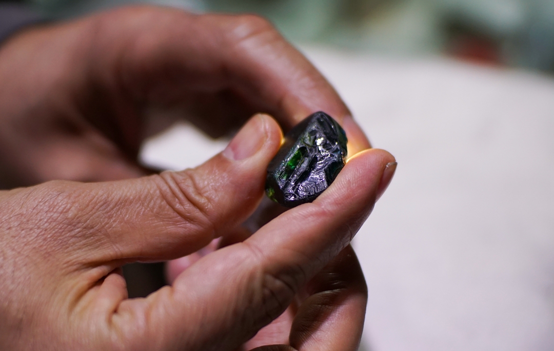 蓝宝石有多珍贵，每块原石都价值数万元到数十万元  第2张