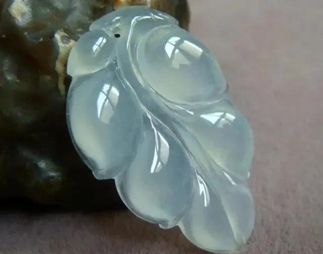 芙蓉种翡翠属于什么档次的翡翠呢？  第3张